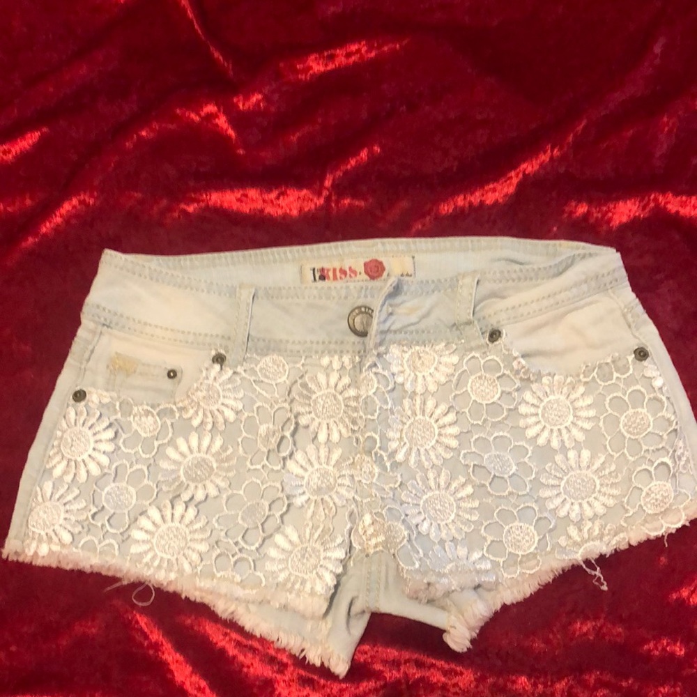 1st Kiss brand light colored blue jean short shorts with lace sz 0